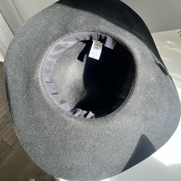 Fall hat - Picture 2 of 2